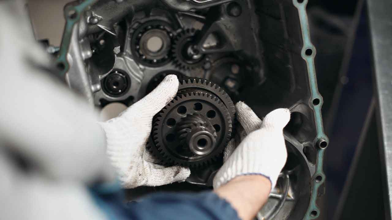 transmission gear box repairing