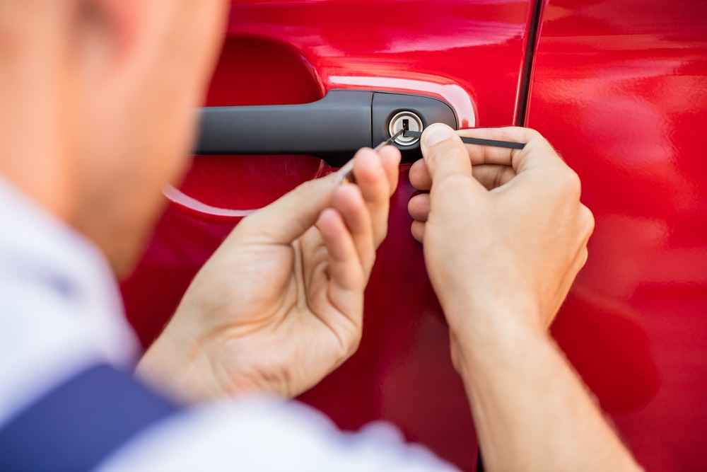 How Do Locksmiths Open Car Doors?